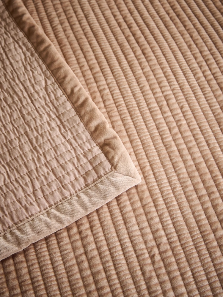 Carrie Quilted Velvet Bedspread - Image 3 of 4