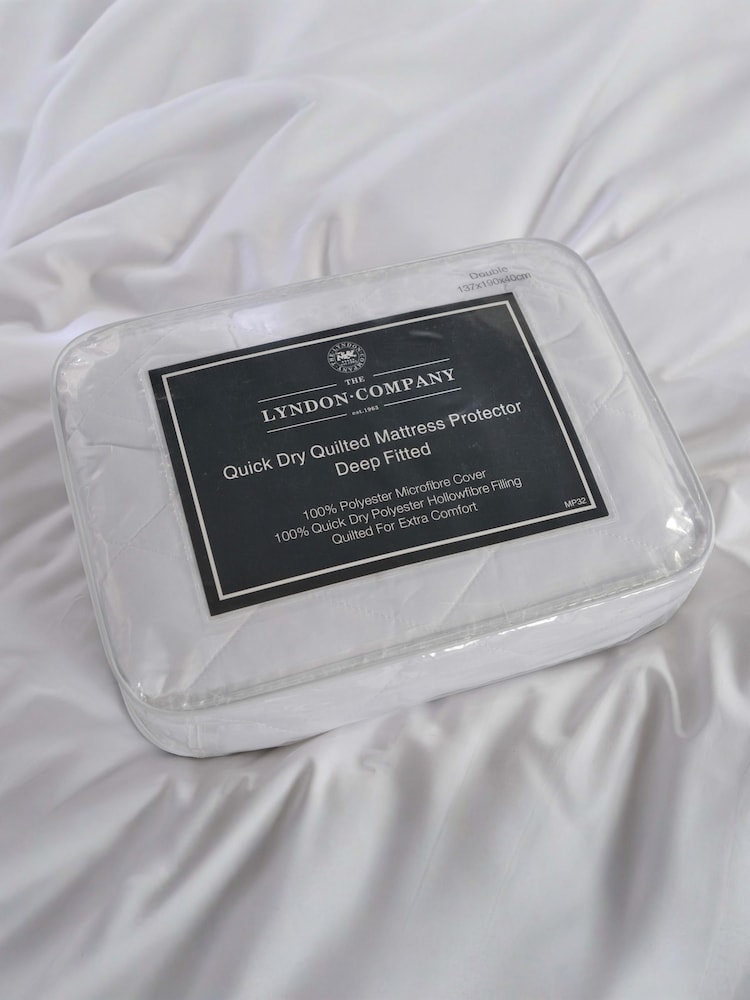 The Lyndon Company TLC Poly. Quilted Mattress Protector - Image 2 of 4 The Lyndon Company TLC Poly. Quilted Mattress Protector - Image 2 of 4