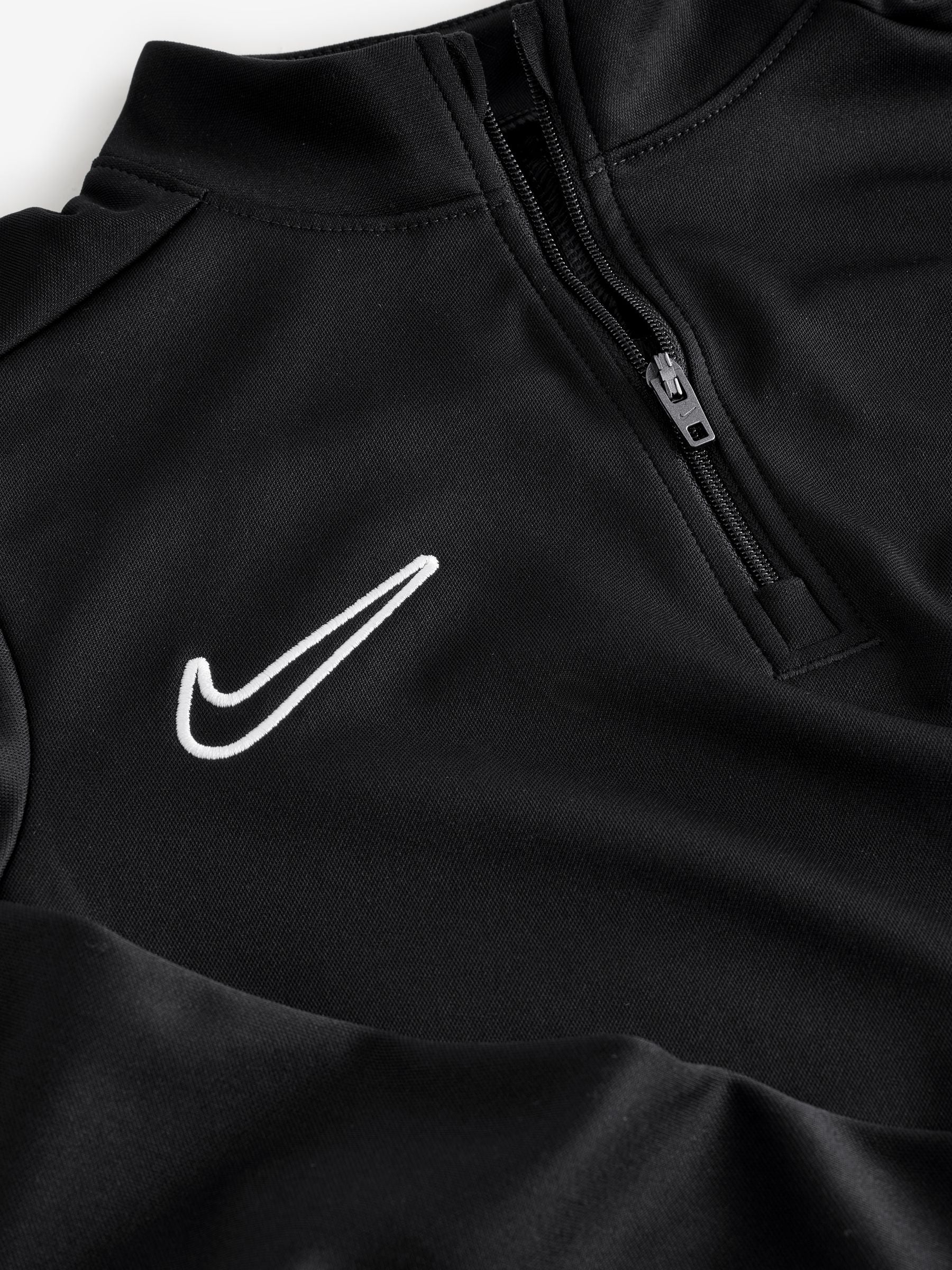 Comprar Preto/Branco - Camiseta Nike Dri-FIT Academy 25 com meio