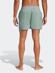 Зеленый - adidas Solid CLX Short Length Swim Shorts - Изображение 2 из 6