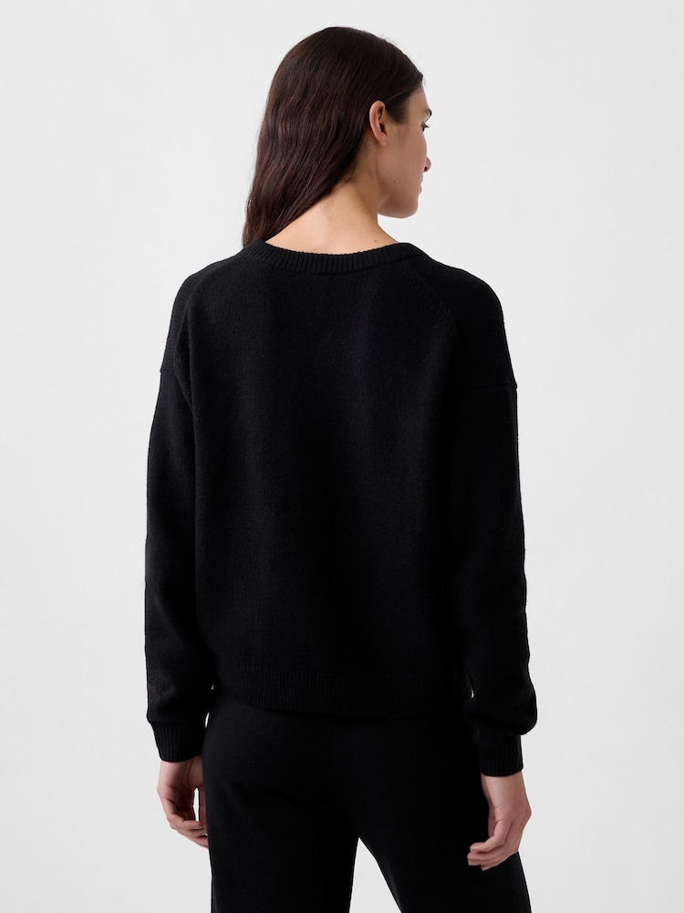 Gap Black CashSoft Oversized V-Neck Jumper - Image 2 of 3