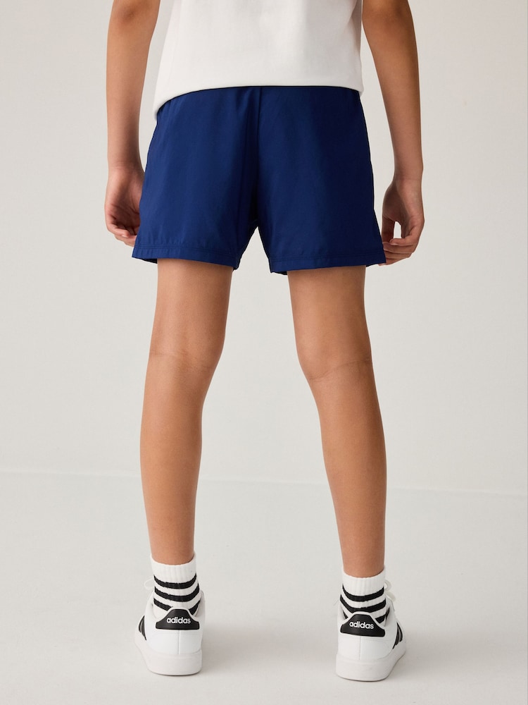 Azul - adidas Small Logo Chelsea Shorts - Imagen 2 de 5