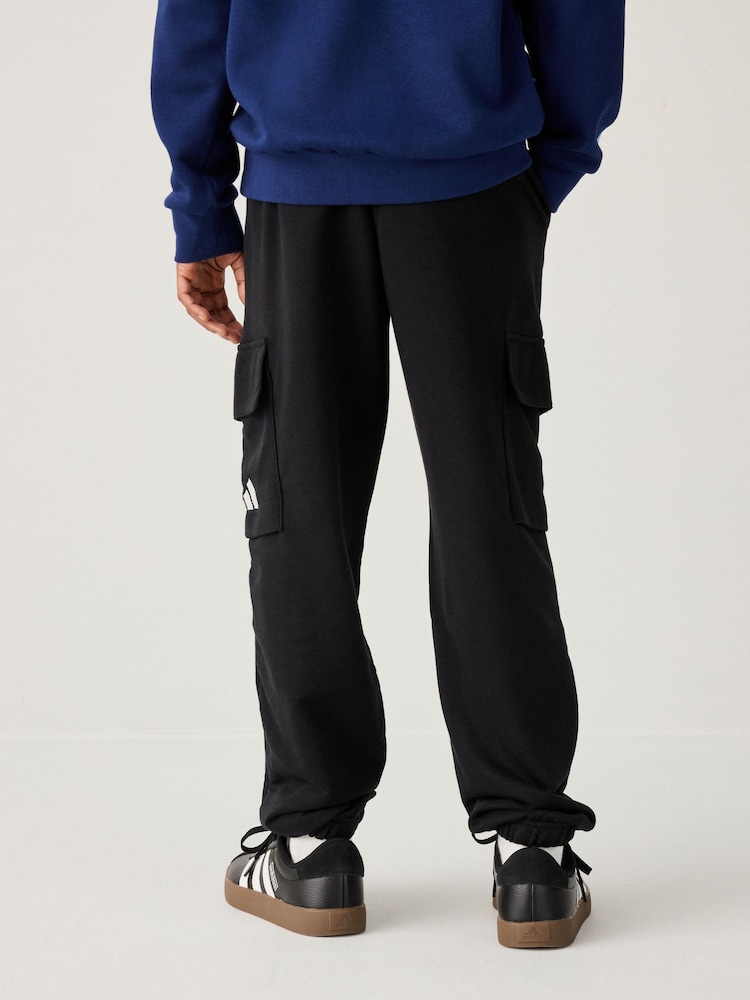 Zwart - adidas Small Logo Fleece Cargo Joggers - Image 3 of 5