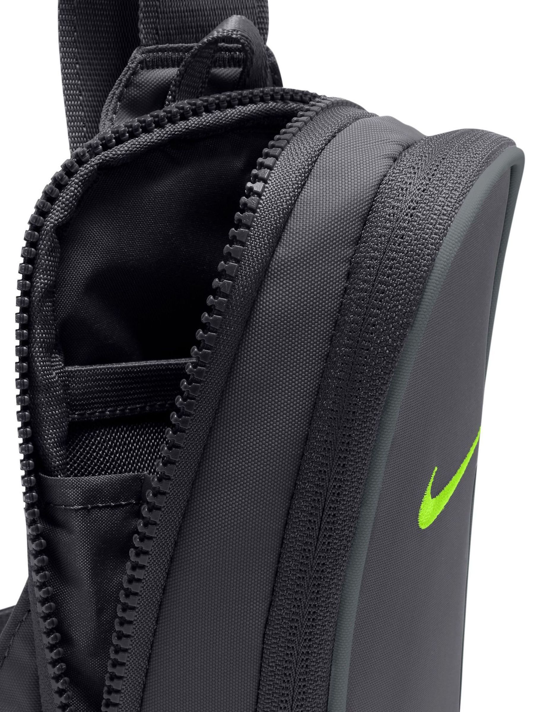nike grip bag