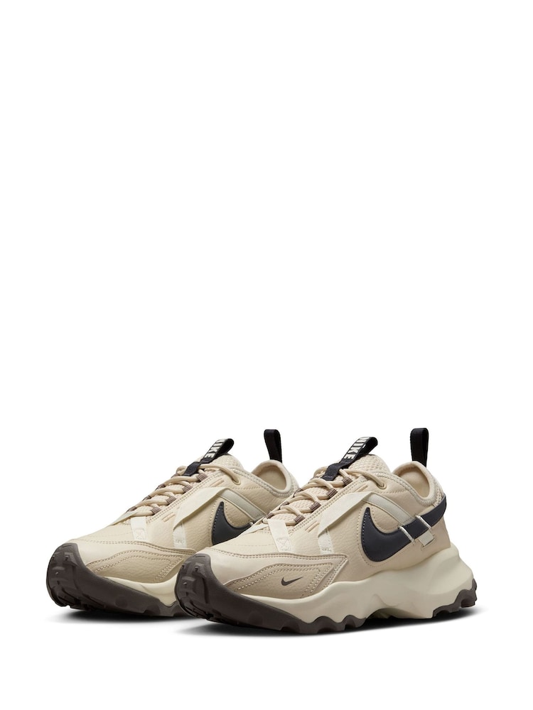 Nike Beige TC7900 Trainers - Image 5 of 11