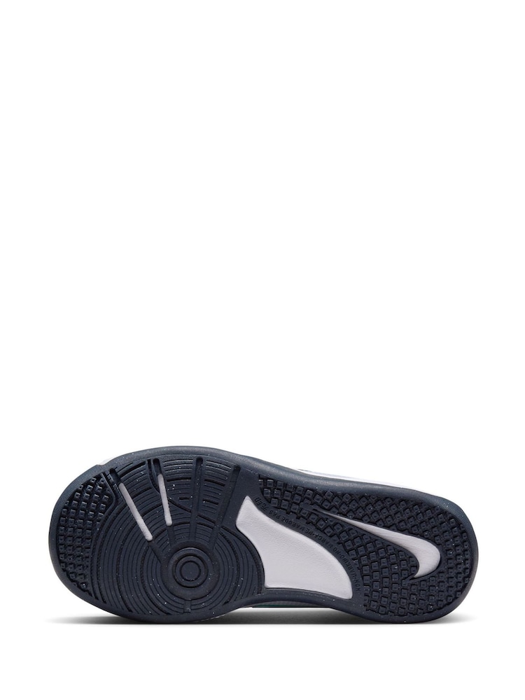 Wolfgrijsblauw - Nike Omni Multi-Court Trainers voor junioren - Image 8 of 10