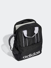 أسود - حقيبة ظهر بتصميم مزين بالشعار الخطي من تشكيلة Essentials من adidas - صورة 3 من 6