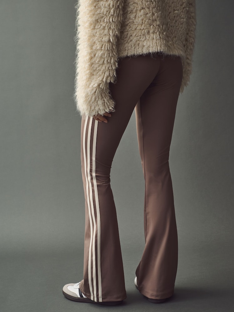 Brązowy - adidas Originals Flared Leggings - Image 5 of 11