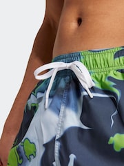 Синий - adidas пляжные шорты с принтом тай-дай - 5дюймов - Image 4 of 5