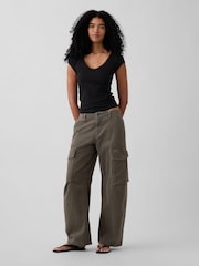 Negro - Gap Close Knit Jersey V-Neck T-Shirt - Imagen 3 de 3
