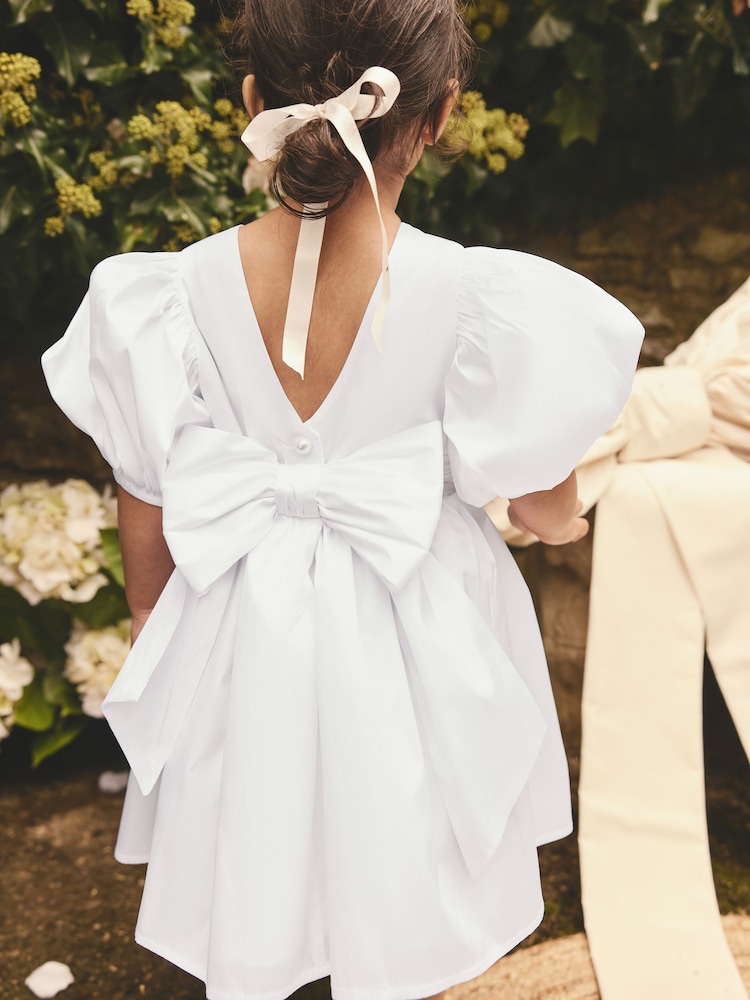 Weiß - Taffeta-Kleid mit Schleife für Blumenmädchen (3 Monate–8 Jahre) - Bild 1 von 7 Weiß - Taffeta-Kleid mit Schleife für Blumenmädchen (3 Monate–8 Jahre) - Bild 1 von 7