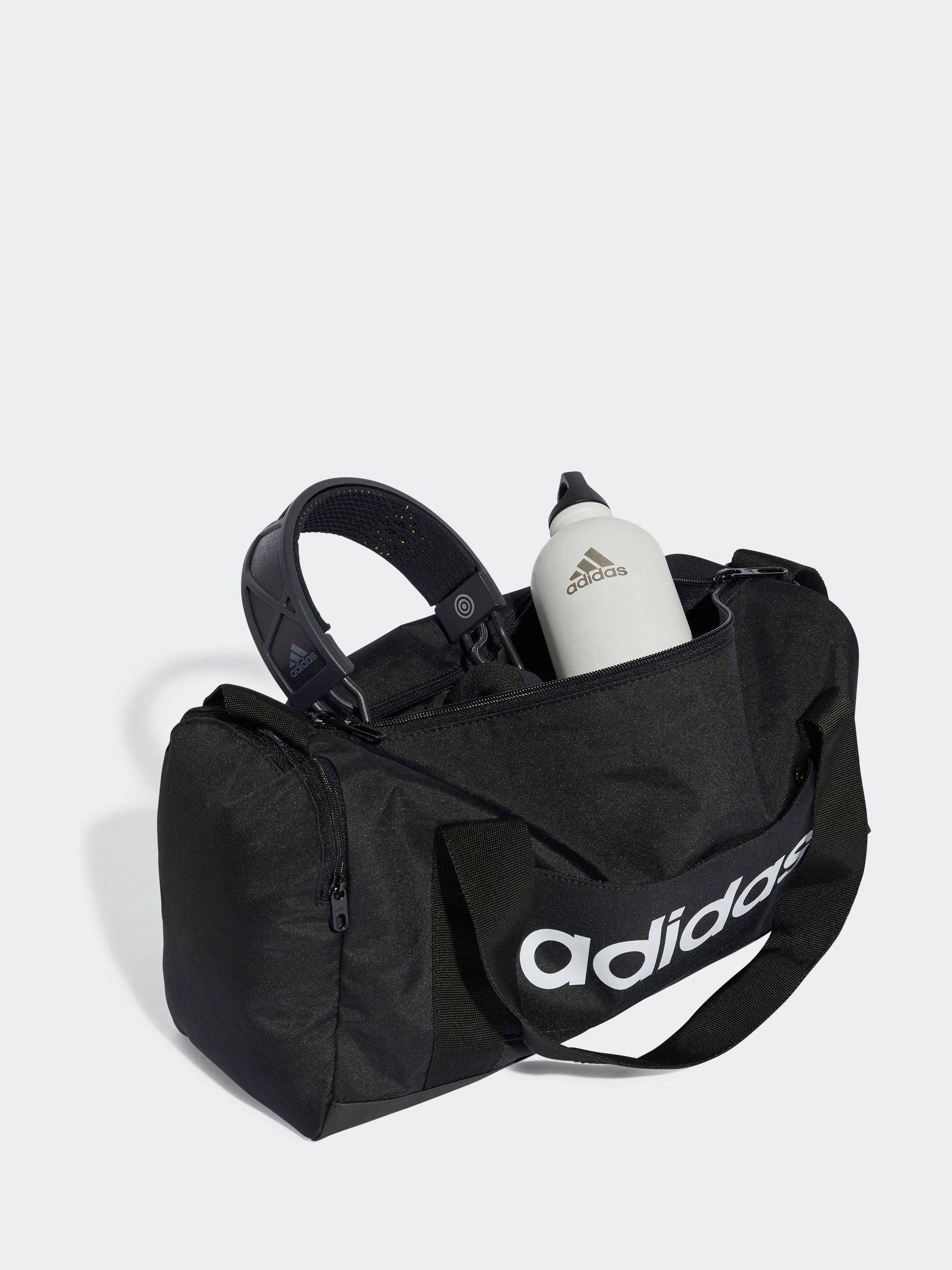 Next：日本 ブラック - adidas エクストラスモール リニア ダッフル