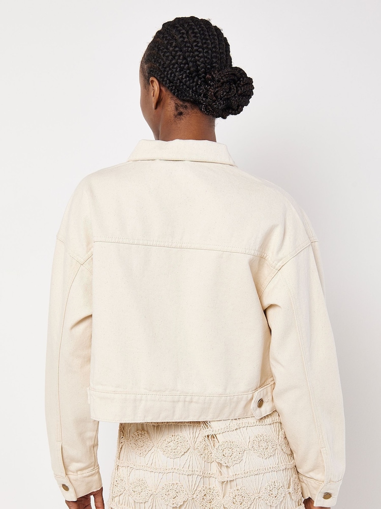 Apricot Cream 100% Cotton Boxy Bianca Denim Trucker Jacket - Image 5 of 5 Apricot Cream 100% Cotton Boxy Bianca Denim Trucker Jacket - Image 5 of 5