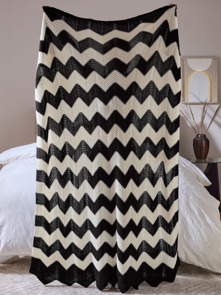 Monochrome Zig Zag Crochet Throw - Image 3 of 5