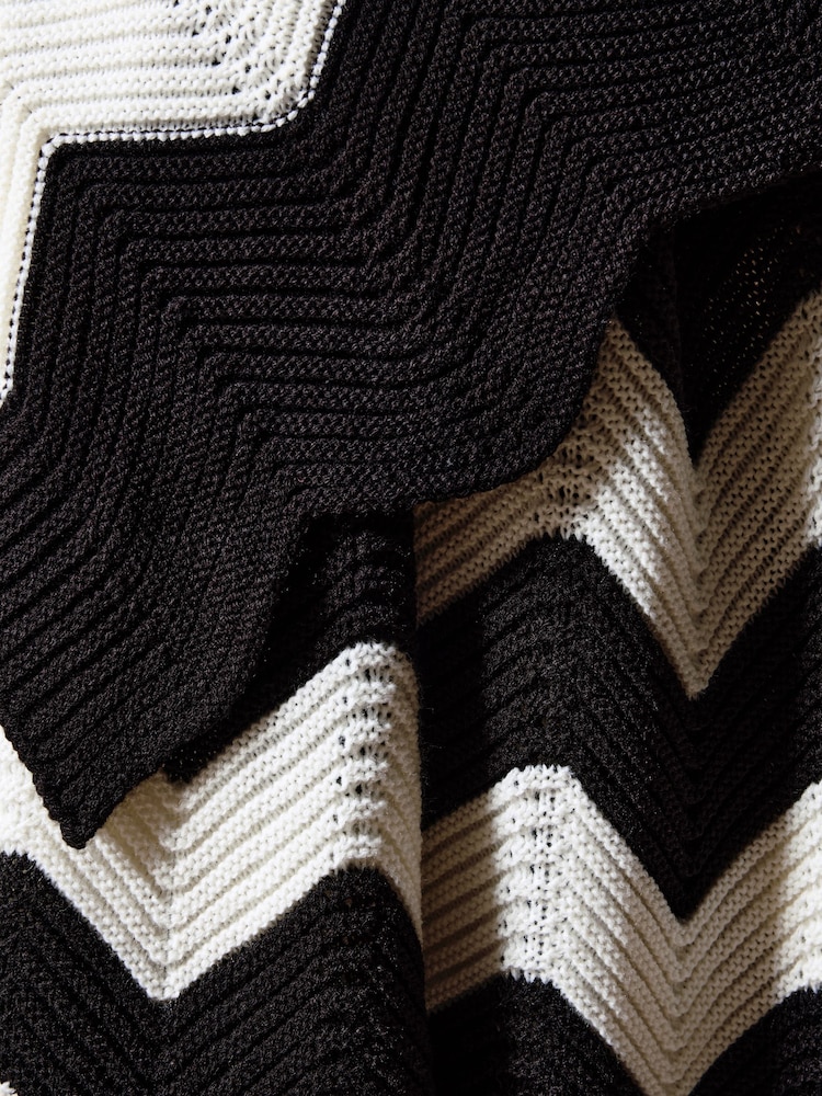 Monochrome Zig Zag Crochet Throw - Image 4 of 5