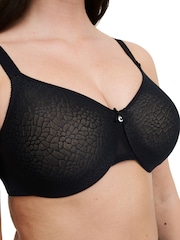 Chantelle Black Magnifique Seamless Minimiser Underwired Bra - Image 3 of 6