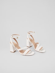 Creme - LK Bennett Edita Pearl Strap Block Heels - Bild 2 von 4
