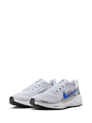 Nike White/Blue Pegasus 41 Road Running Trainers - Image 3 of 9