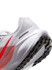 Nike White Red Pegasus 41 Road Running Trainers - Image 7 of 10
