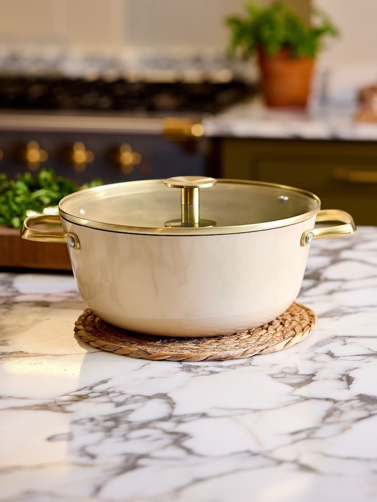 Stellar Cast Light 24cm Casserole Clay 3L - Slika 1 od 5 Stellar Cast Light 24cm Casserole Clay 3L - Slika 1 od 5
