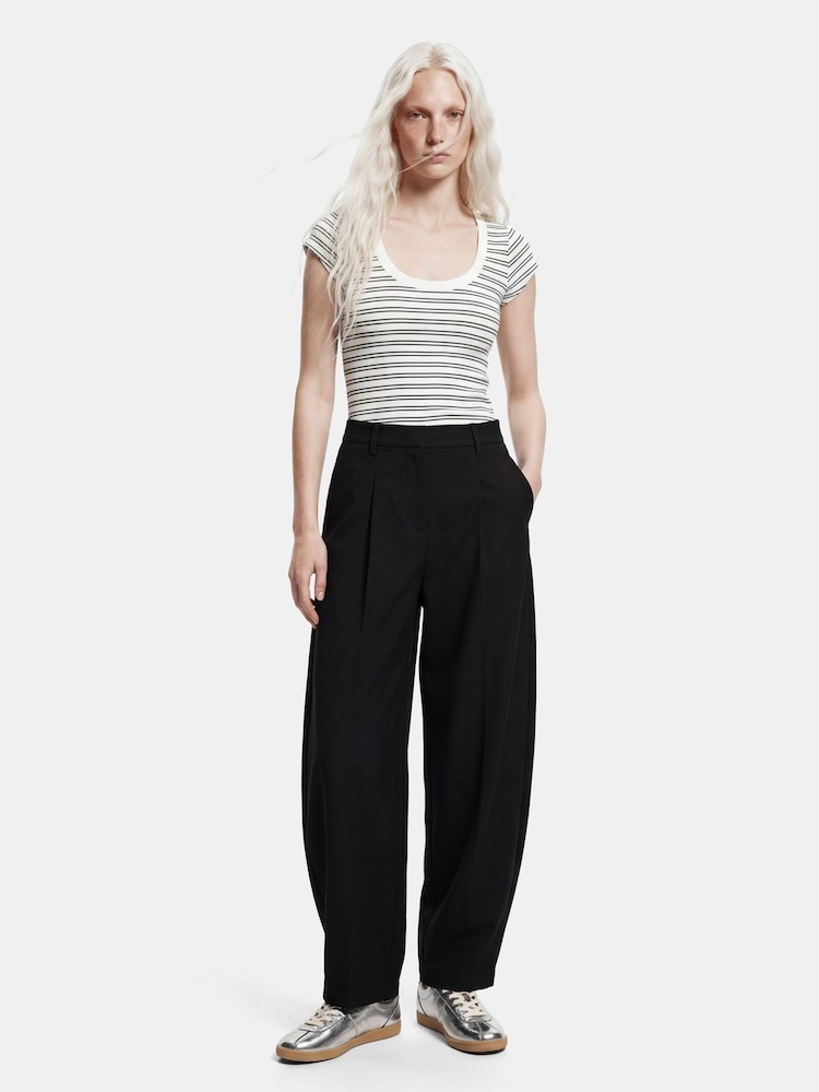 PIECES Black Barrel Trousers - Image 2 of 5 PIECES Black Barrel Trousers - Image 2 of 5