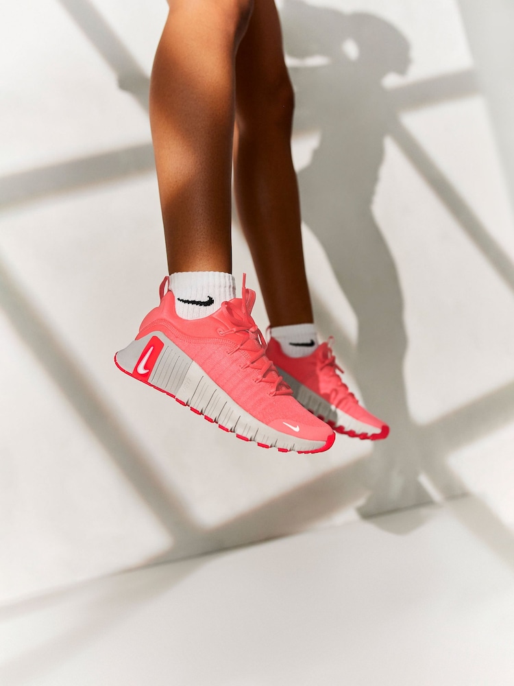Nike Coral Pink Free Metcon 6 Training Trainers - Image 5 of 6