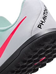 Nike נעלי כדורגל למשטח דשא לילדים, דגם Phantom GX 2 Club - תמונה 10 מתוך 10