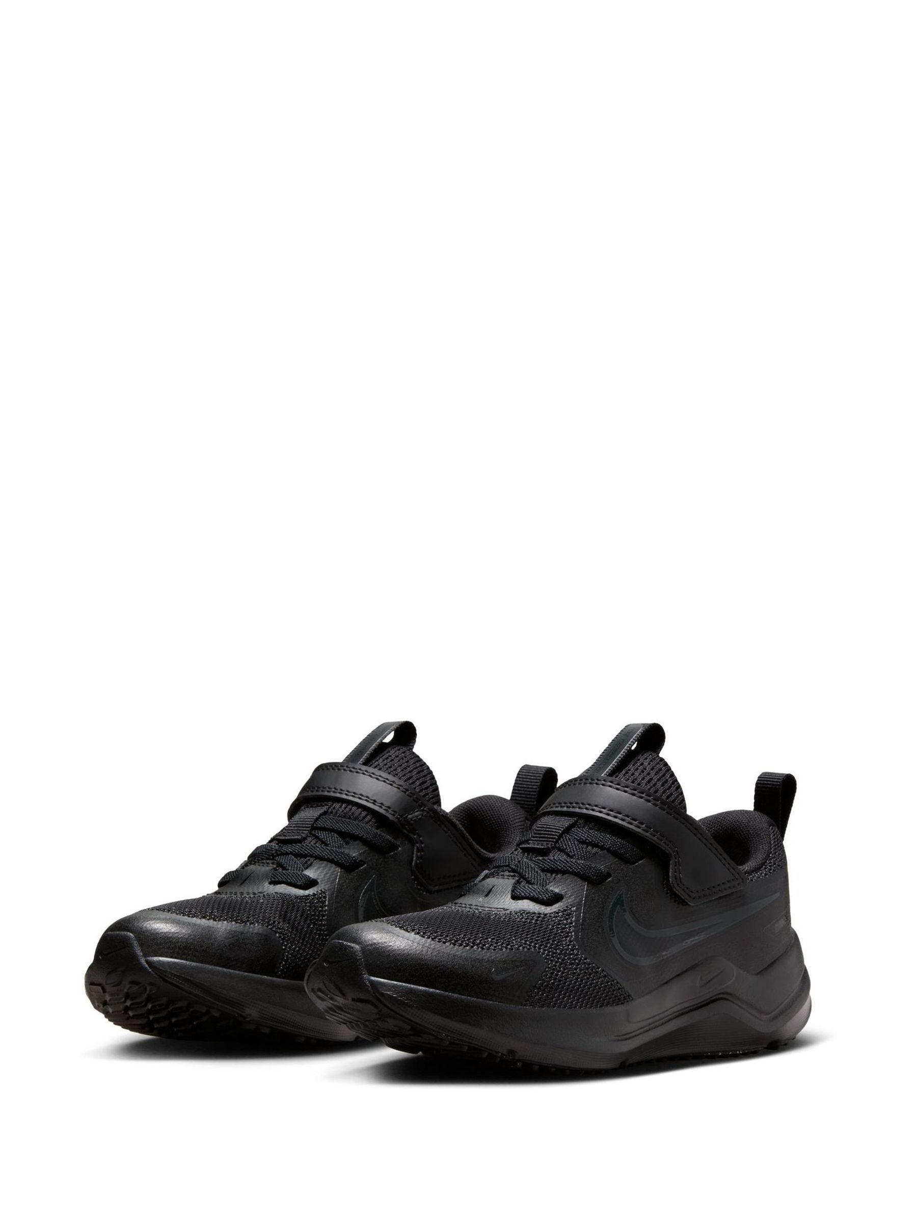 Cumpără Negru - Pantofi de alergat Nike Junior Cosmic from Next
