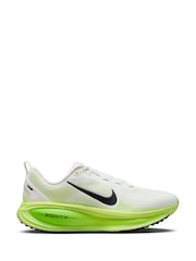 Nike White/Green Vomero 18 Running Trainers - Image 1 of 9