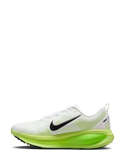 Nike White/Green Vomero 18 Running Trainers - Image 2 of 9