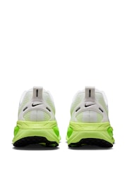 Nike White/Green Vomero 18 Running Trainers - Image 4 of 9