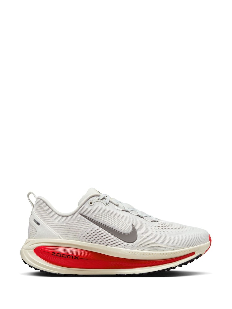 Nike Red/White Vomero 18 Running Trainers - Image 1 of 9