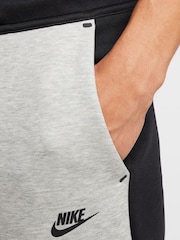 Čierna/Sivá - Funkčné flaušové tepláky Nike - Obrázok 4 z 8