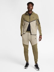 Nike Medium Olive Green Tech Fleece Joggers - Image 9 of 9