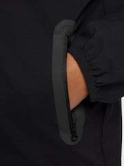 Negro - Nike Tech Woven Jacket - Imagen 5 de 9