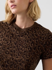 Gap Leopard Print Favourite Crew Neck T-Shirt - Image 4 of 5