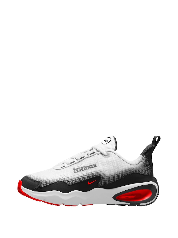 Nike White Black Red Youth Air Max Nova Trainers - Image 2 of 4