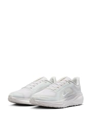 Nike White Pegasus 41 GORE-TEX Trail Running Trainers - Image 5 of 11