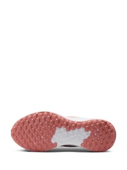 Nike White Revolution 7 EasyOn Easy On/Off Running Trainers - Image 9 of 11