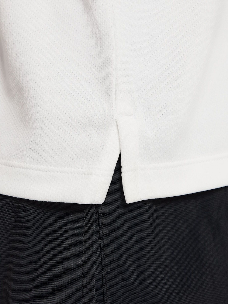 Nike White Dri-FIT UV Long-Sleeve Half Zip T-Shirt - Image 6 of 7