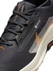 Nike Black/White Pegasus Trail 5 GORETEX Running Trainers - Image 10 of 11