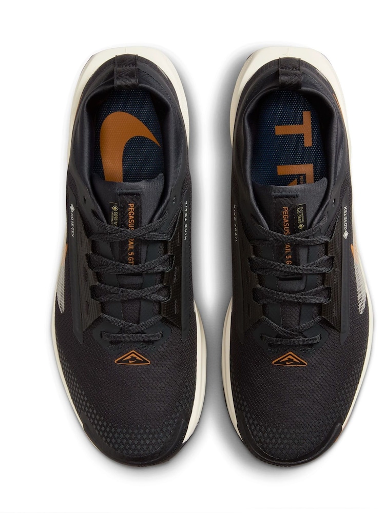 Nike Black/White Pegasus Trail 5 GORETEX Running Trainers - Image 6 of 11