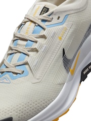 Nike White/Gold Pegasus 5 GORE-TEX Waterproof Trail Running Trainers - Image 10 of 15