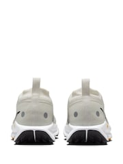 Nike White/Gold Pegasus 5 GORE-TEX Waterproof Trail Running Trainers - Image 6 of 15