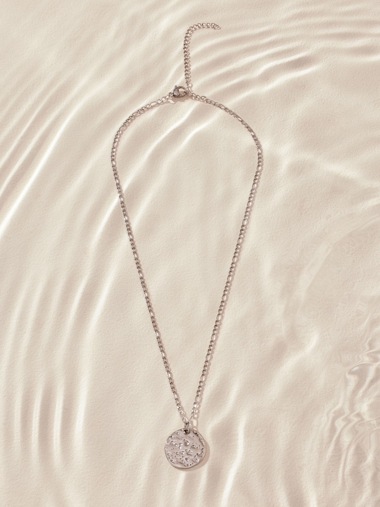 Tonalité argentée - Collier en acier inoxydable avec disque martelé - Image 5 of 8