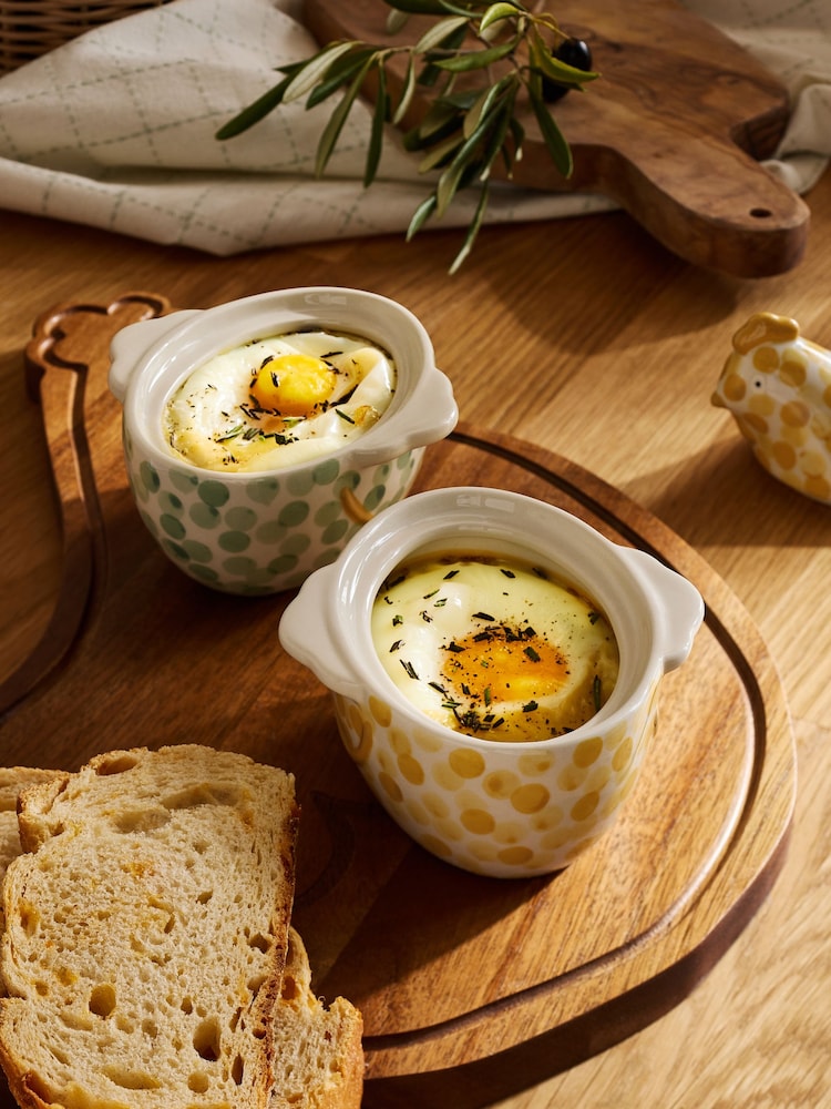 Set of 2 Sage Green Chicken Nibble Bowls with Lid - Image 2 of 6