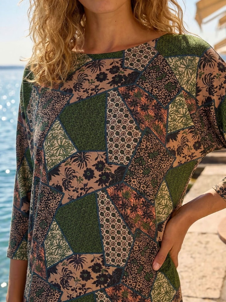 Roman Green Floral Patchwork Stretch Top - Image 4 of 4 Roman Green Floral Patchwork Stretch Top - Image 4 of 4