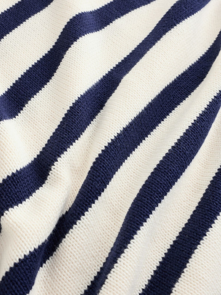 Gap White/Navy Stripe Relaxed Crew Neck Jumper - Image 5 of 5 Gap White/Navy Stripe Relaxed Crew Neck Jumper - Image 5 of 5
