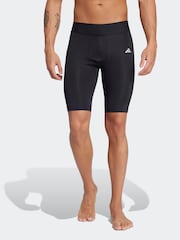שחור - adidas גרביוני Techfit קצרים - Image 1 of 6