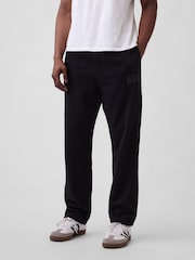 Schwarz - Gap Logo Straight-Leg Joggers - Bild 1 von 4